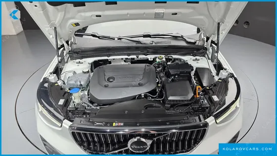 VOLVO XC40 B4 ULTIMATE BRIGHT