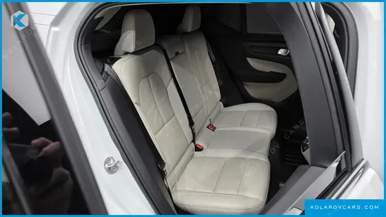 VOLVO XC40 B4 ULTIMATE BRIGHT