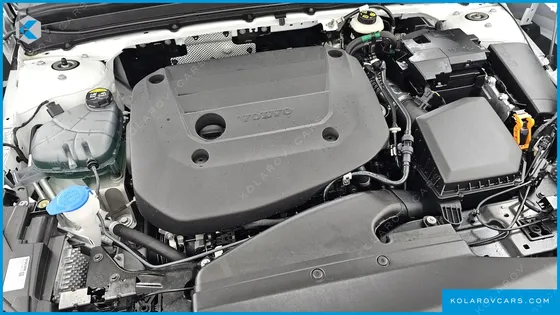 VOLVO XC40 B4 ULTRA BRIGHT
