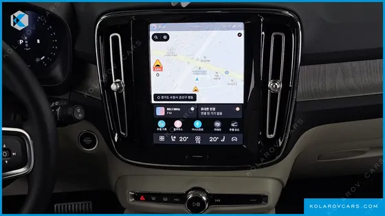 VOLVO XC40 B4 ULTRA BRIGHT