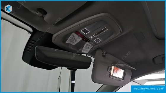 VOLVO XC40 B4 ULTRA BRIGHT