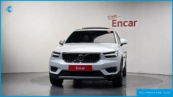 VOLVO XC40 B4 INSCRIPTION