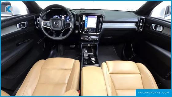 VOLVO XC40 B4 INSCRIPTION