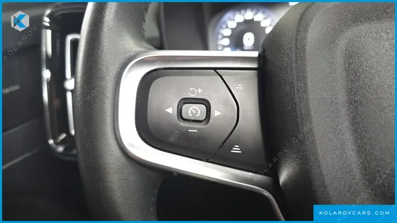 VOLVO XC40 B4 INSCRIPTION