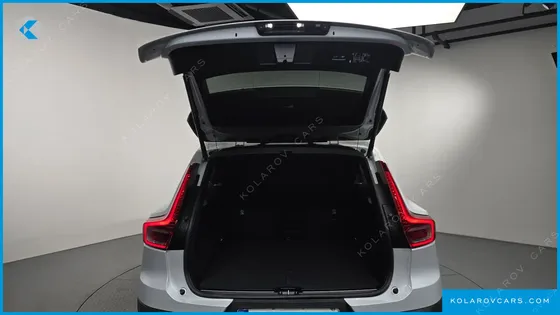 VOLVO XC40 B4 INSCRIPTION