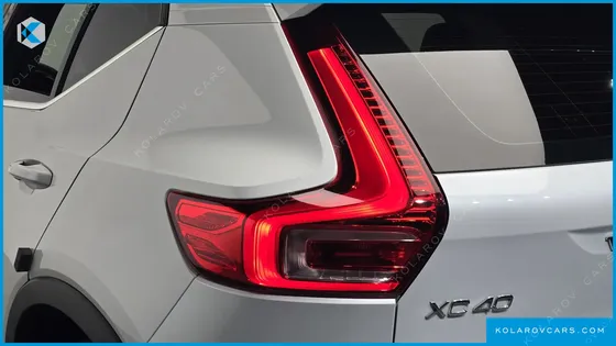VOLVO XC40 B4 INSCRIPTION