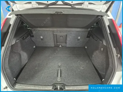 VOLVO XC40 B4 ULTRA BRIGHT