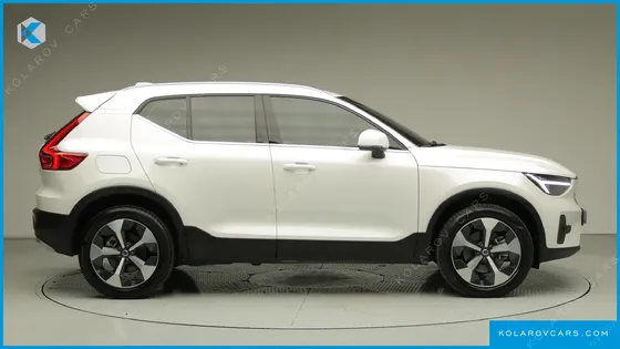 VOLVO XC40 B4 ULTIMATE BRIGHT