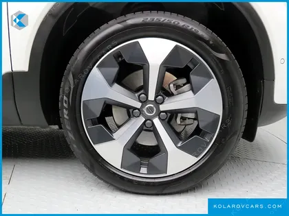 VOLVO XC40 B4 ULTIMATE BRIGHT