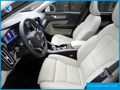 VOLVO XC40 B4 ULTIMATE BRIGHT