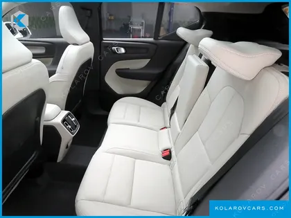 VOLVO XC40 B4 ULTIMATE BRIGHT