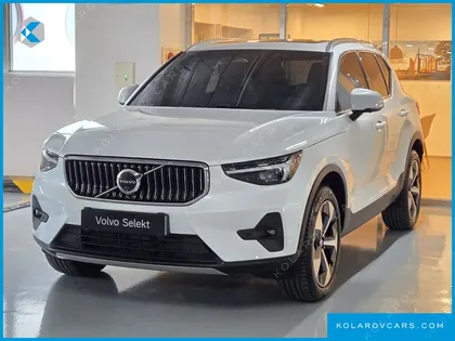 VOLVO XC40 B4 ULTRA BRIGHT