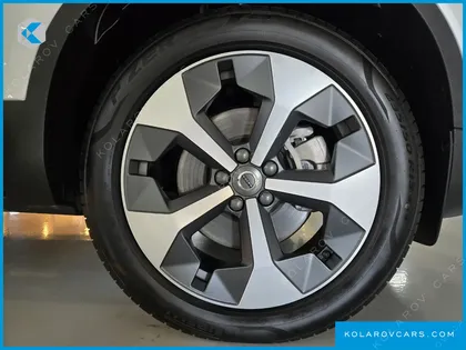 VOLVO XC40 B4 ULTRA BRIGHT