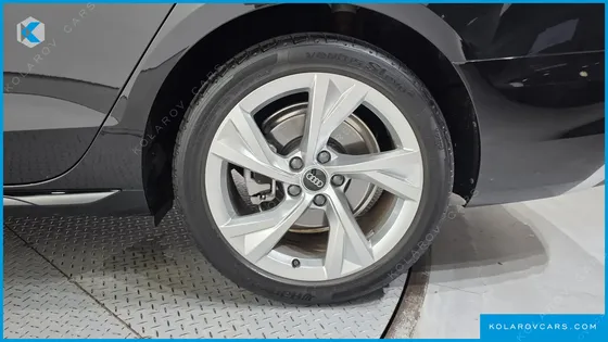 AUDI A4 40 TFSI PREMIUM