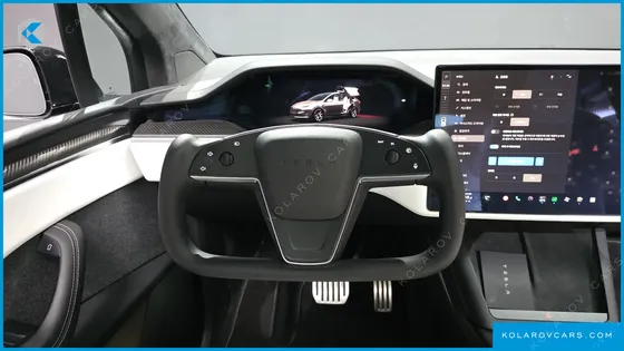 TESLA MODEL X PLAID