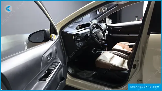 TOYOTA PRIUS 1.5