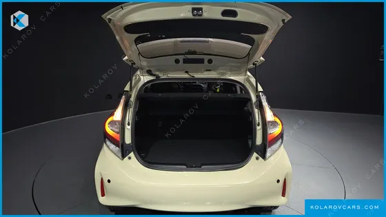 TOYOTA PRIUS 1.5