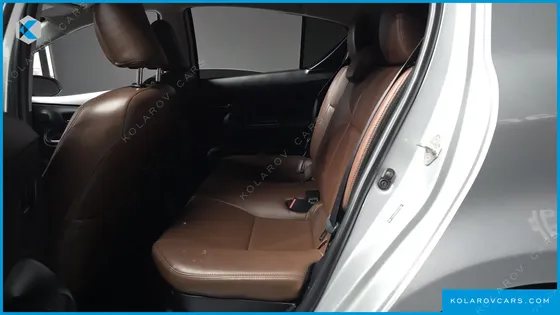 TOYOTA PRIUS 1.5
