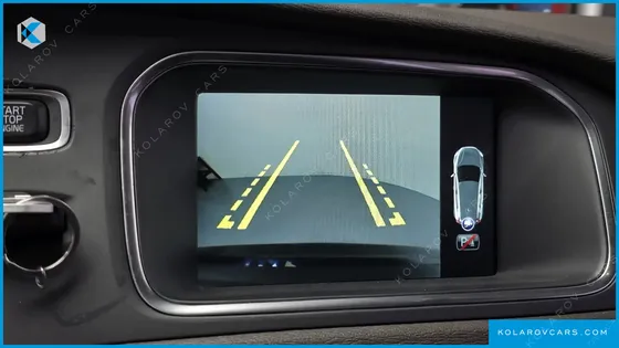 VOLVO V40 T5