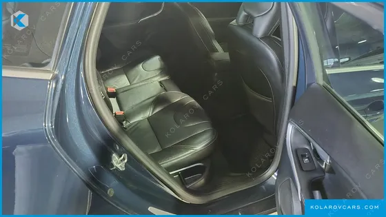 VOLVO V40 T5