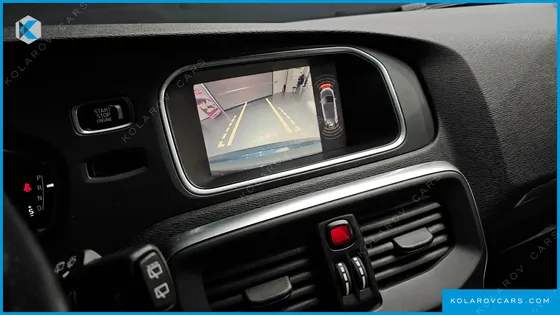 VOLVO V40 T5
