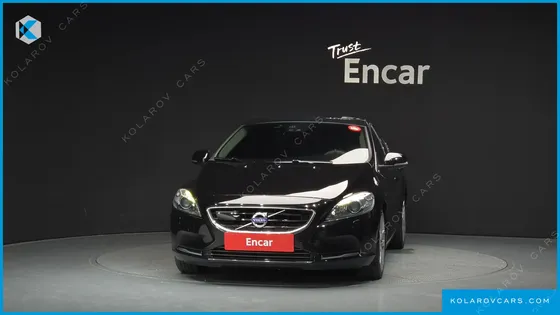 VOLVO V40 D4
