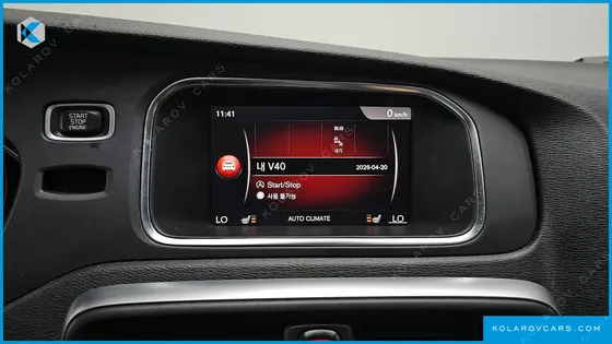 VOLVO V40 D3