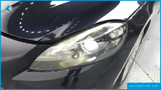 VOLVO V40 D3