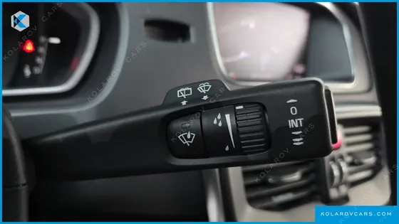 VOLVO V40 D3