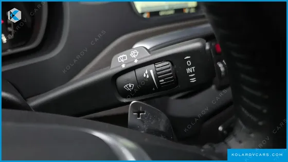 VOLVO V40 T5