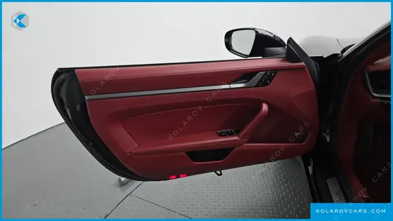 PORSCHE 911 CARRERA 4 CABRIOLET