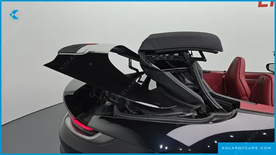 PORSCHE 911 CARRERA 4 CABRIOLET