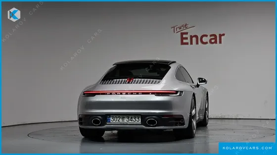 PORSCHE 911 CARRERA 4