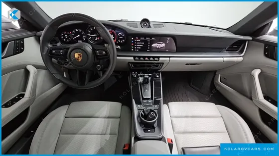 PORSCHE 911 CARRERA 4