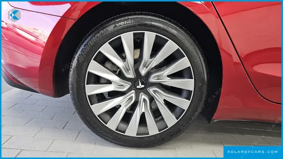 TESLA MODEL 3 LONG RANGE AWD