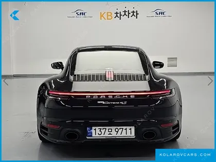 PORSCHE 911 CARRERA 4