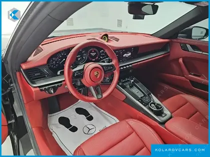 PORSCHE 911 CARRERA 4