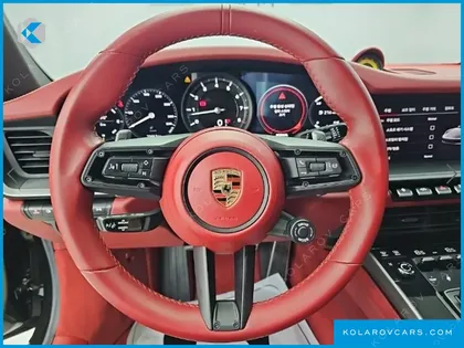 PORSCHE 911 CARRERA 4