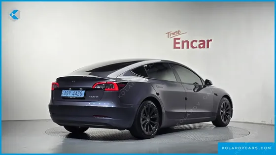 TESLA MODEL 3 LONG RANGE AWD