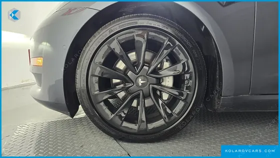 TESLA MODEL 3 LONG RANGE AWD