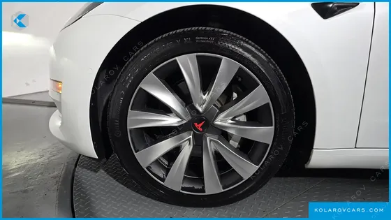 TESLA MODEL 3 LONG RANGE AWD