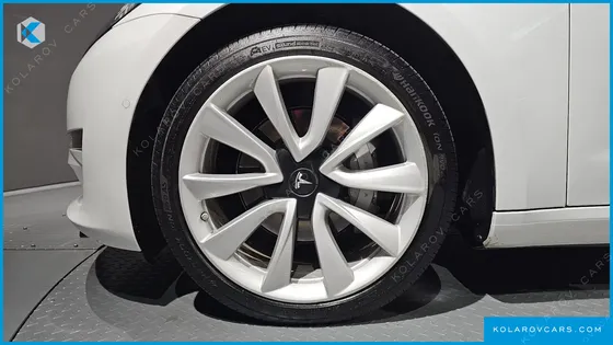 TESLA MODEL 3 LONG RANGE AWD
