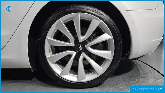 TESLA MODEL 3 LONG RANGE AWD