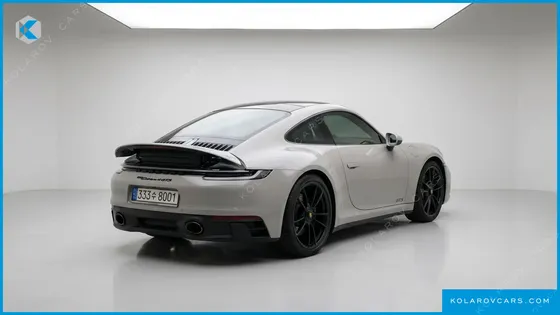 PORSCHE 911 CARRERA 4 GTS