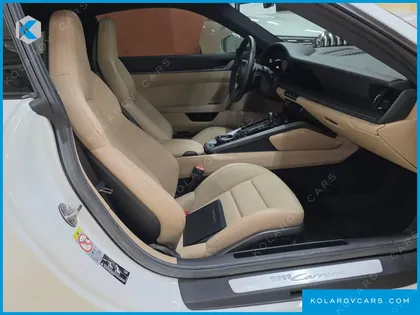 PORSCHE 911 CARRERA
