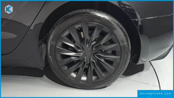 TESLA MODEL 3 RWD