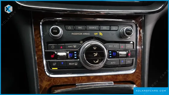 LINCOLN CONTINENTAL 3.0 PRESIDENTIAL AWD