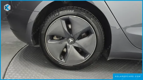 TESLA MODEL 3 LONG RANGE AWD