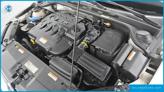 VOLKSWAGEN JETTA 2.0 TDI BLUEMOTION PREMIUM