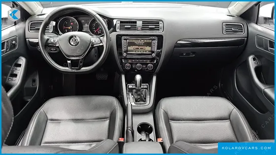 VOLKSWAGEN JETTA 2.0 TDI BLUEMOTION PREMIUM